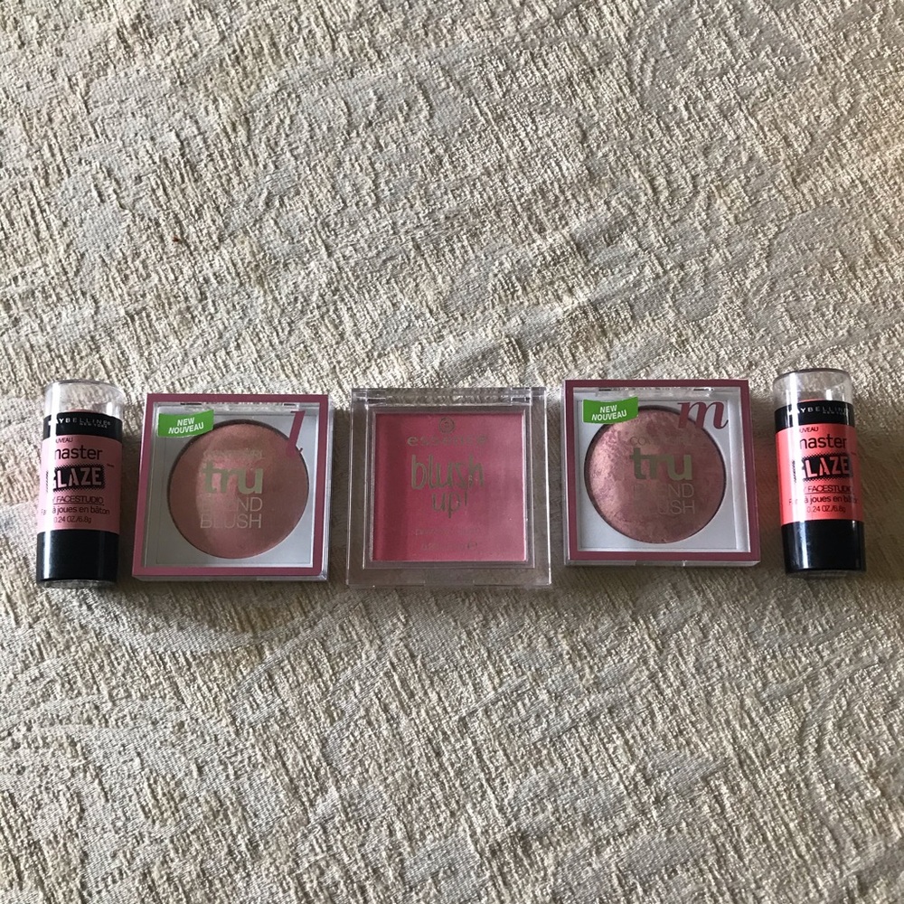 2 FOR $20 — Drugstore blush set